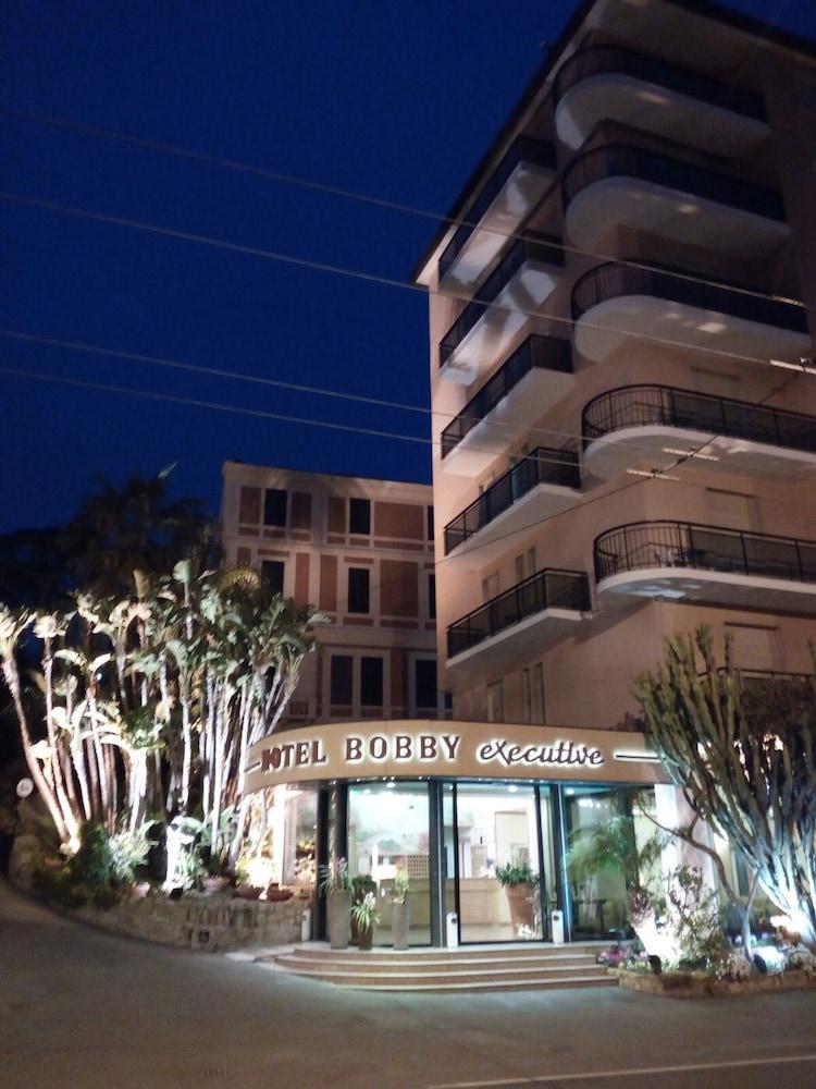 Bobby Executive Hotel